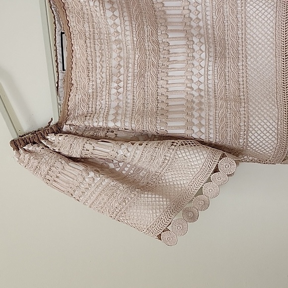 Alexis Women's Beige Finn Off Shoulder Lace Top Small Whimsy - Picture 7 of 17
